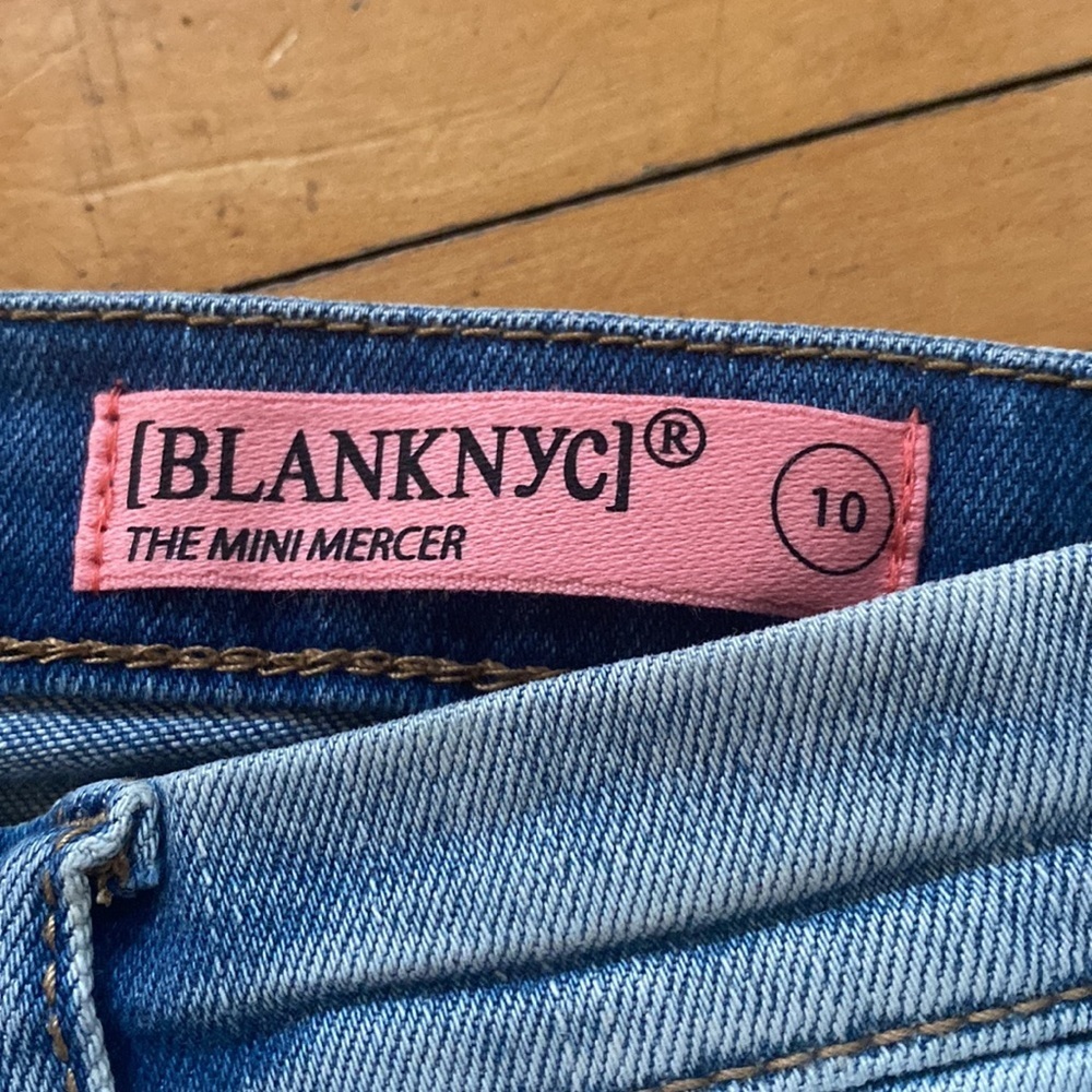 BlankNYC Super Skinny Jeans w/ faux snakeskin detail Girls 10 - Picture 2 of 8